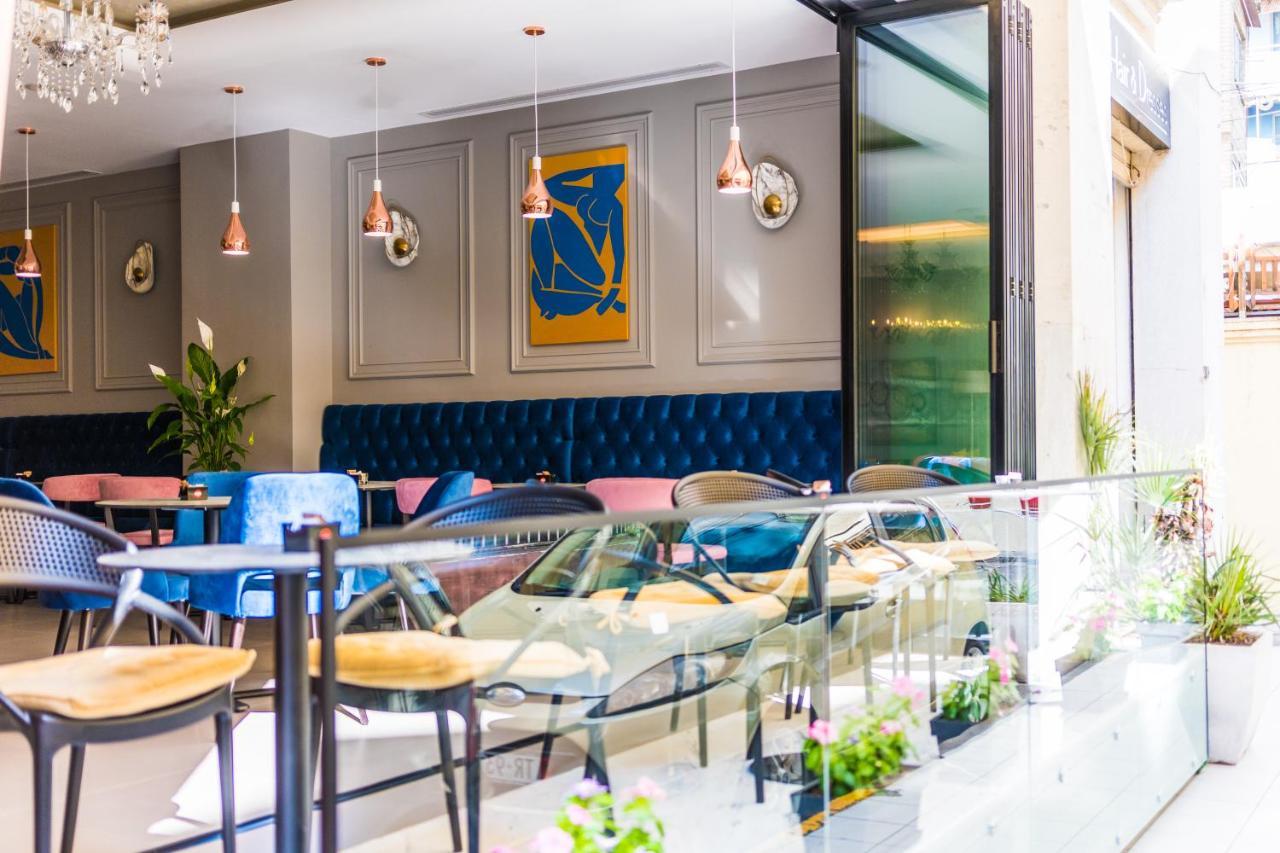 Hotel Golden , Tirana